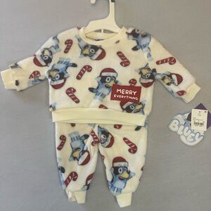 Bluey Christmas Set - Cream and Blue